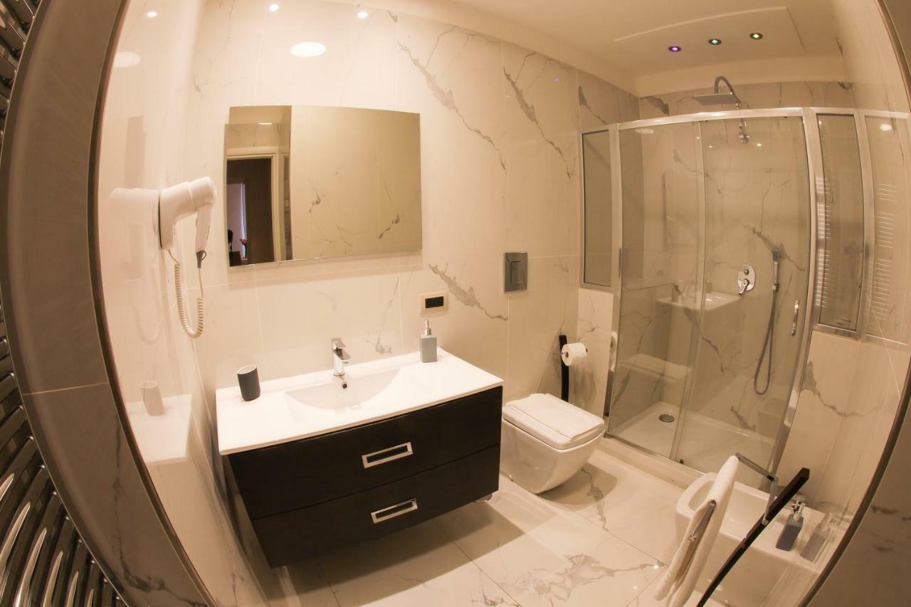 Reggia & Dintorni Rooms A קאסרטה מראה חיצוני תמונה